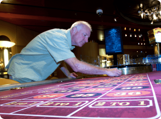 A man playing roule.